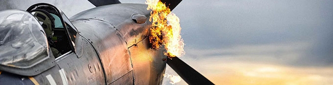 英国戦闘機「スピットファイア」をモチーフにした迷彩柄ケースが発売！