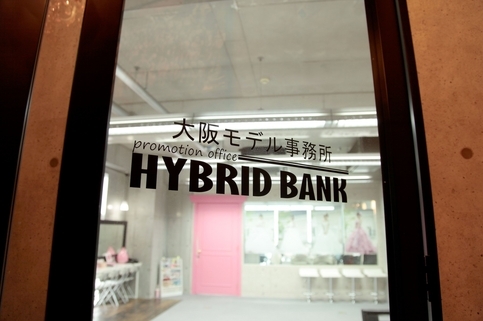 株式会社 HYBRID BANK